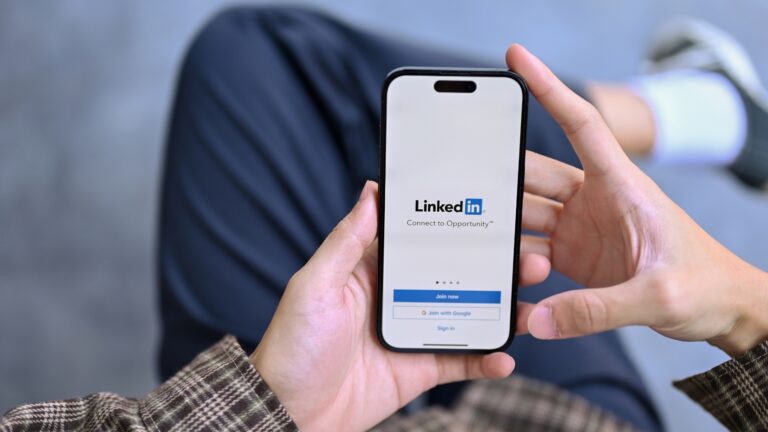 Valore e statistiche di LinkedIn: report sull’efficacia di questo social per chi si promuove online